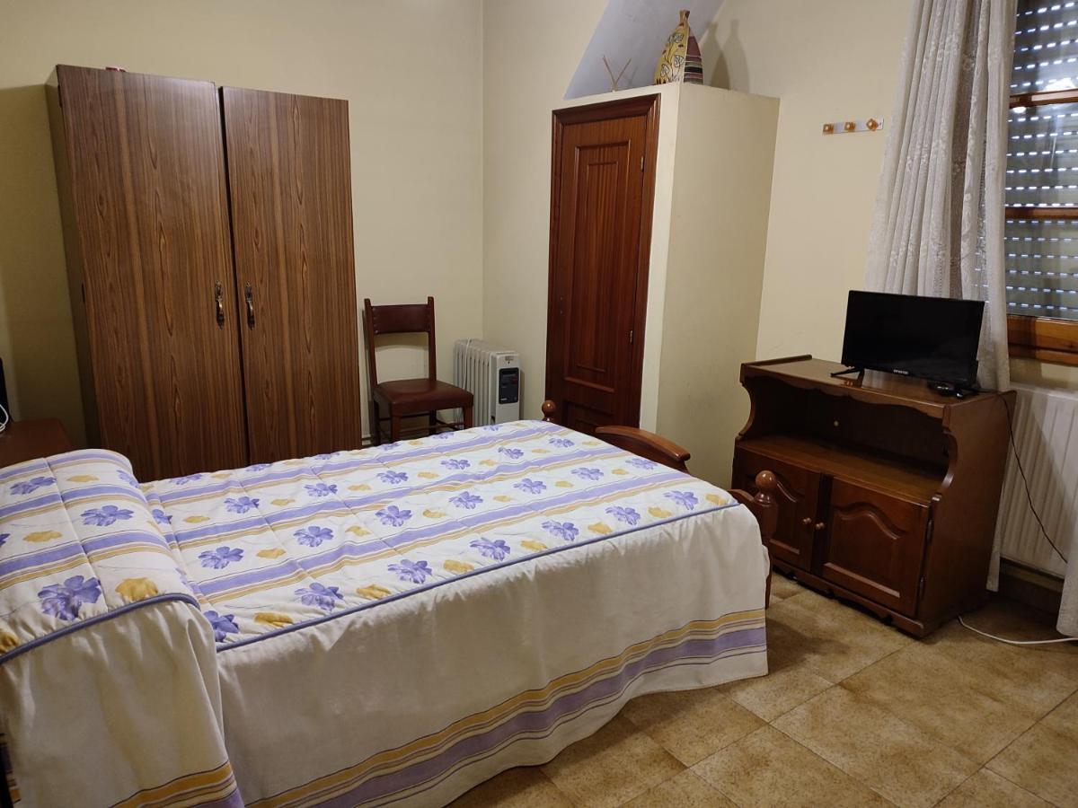 Pension - Restaurante Vilaboa Boveda  Εξωτερικό φωτογραφία